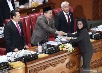 Pengesahan-RUU-Pemasyarakatan-ditunda-240919-pus-1_2