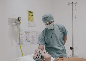 Celine Evangelista, Stevan Begadang Jagain Anak. foto Instagram