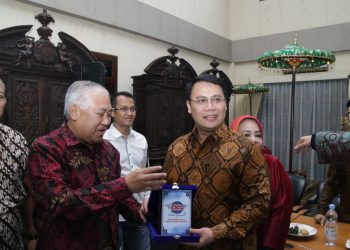 Ketua-CDCC-Prof-Din-Syamsuddin-dan-Wakil-Ketua-MPR-DR-Ahmad-Basarah.-Ist