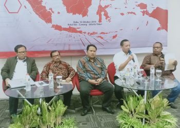 Para pemater Diskusi “Kesiapan BUMD Menghadapi Era Industri 4.0”. Cakraline.com 