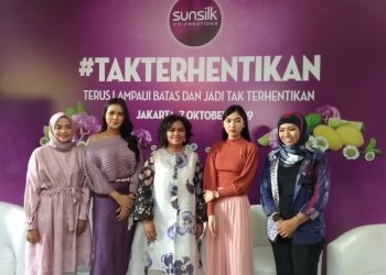 Raisa dan Isyana di Ecology, Kemang, Jakarta Selatan. ft AS