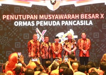 Wakil Presiden KH Ma’ruf Amin berfoto Bersama pimpinan Ormas PP. Ist