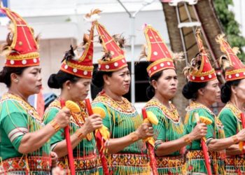 Pesona-Kemilau-Toraja-2019-dilangsungkan-di-Plaza-Kolam-Makale-Tana-Toraja-foto-Ist.
