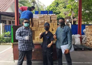 Penyaluran-bantuan-sembako-terlaksana-atas-dukungan-dari-Direktorat-Jenderal-Perlindungan-dan-Jaminan-Sosial-khususnya-Direktorat-Perlindungan-Sosial-Korban-Bencana-Alam-PSKBA-foto-Humas-Ditjen-Rahsos