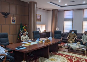 Gubernur-Sumbar-Irwan-Prayitno-hadiri-Rakornas-Intern-pemerintah-bersama-Presiden-RI-Senin-15-Juni-2020-secara-daring.-Foto-Ist