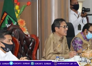 Pemerintah-Provinsi-Sumatera-Barat-kembali-menggelar-rapat-koordinasi-bersama-Bupati-Wali-Kota-se-Sumbar-Rabu-4-06-2020.-foto-Ist