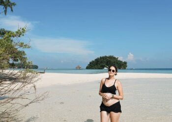 Momen-indah-bagi-Agus-Ringgo-memotret-kehamilan-sang-istri-natural-dan-indah.-foto-Istagram