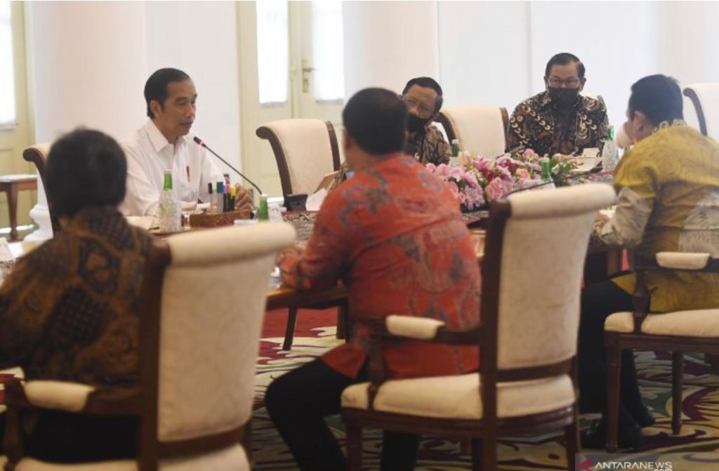 Presiden-Joko-Widodo-membicarakan-masalah-BPIP-bersama-para-pimpinan-MPR-Rabu-8-7-2020-di-Istana-Bogor.-Ist