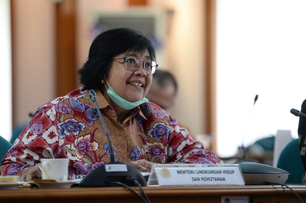 Ketua-Dewan-Pakar-Partai-Nasdem-Siti-Nurbaya-membicarakan-kluster-krusial-UU-CK-foto-Ist