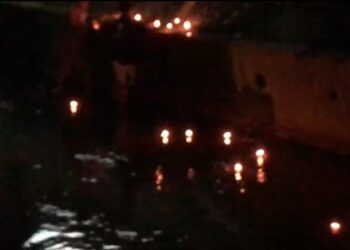 Rayakan-Imlek-di-Blora-Ratusan-Kapal-Lilin-Menyusuri-Kali-Grojogan-foto-Ist