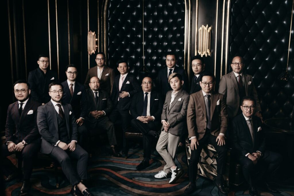 Wang-Hang-Tailor-bersama-generasi-ke-tiga-dan-empat-foto-Ist