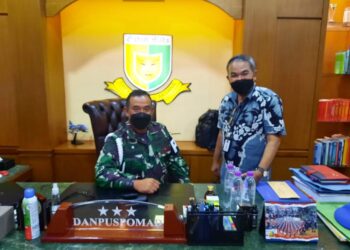 Danpuspomad-Letjen-TNI-Chandra-W-Sukotjo-Apresiasi-Buku-Trilogi-The-Power-of-Silaturahim-foto-Ist.