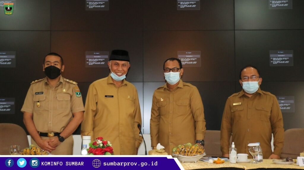 Gubernur-Mahyeldi-saat-memberikan-arahan-dalam-Rapat-Koordinasi-Perencanaan-Pembangunan-Rakorenbang-Provinsi-Sumatera-Barat.-foto-Humas