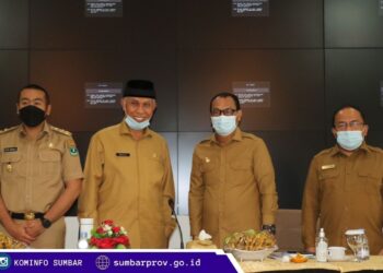 Gubernur-Mahyeldi-saat-memberikan-arahan-dalam-Rapat-Koordinasi-Perencanaan-Pembangunan-Rakorenbang-Provinsi-Sumatera-Barat.-foto-Humas