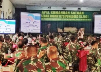 Dr-Aqua-bersama-120-Perwira-Kodam-IV-Diponegoro-di-Aula-Gedung-Sudirman-Dodik-Bela-Negara-Rindam-IV-Diponegoro-di-Magelang-foto-Ist