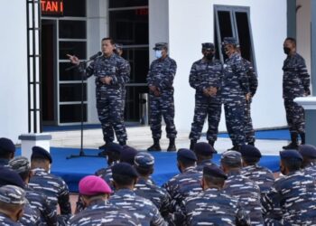 Kasal-Laksamana-TNI-Yudo-Margono.-S.E.-M.M.-saat-memberikan-motivasi-kepada-para-prajurit-di-Markas-Komando-Mako-Lantamal-XI-Merauke-Papua-foto-Dispen