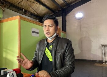 Galih-Ginanjar-menunggu-sinyal-Sonny-dan-Fairus-untuk-bertemu-anaknya-Faaz-foto-Ist.