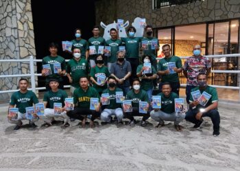 Motivasi-team-Baseball-Banten-bersama-Dr-Aqua-dan-pelatih-foto-Ist