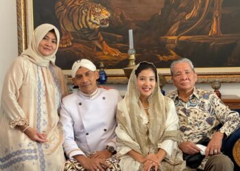 Olivia-Zalianty-bersama-Ibunda-Tetty-Liz-Indriati-dan-keluarga-selesai-akad-nikah-foto-dok-pri