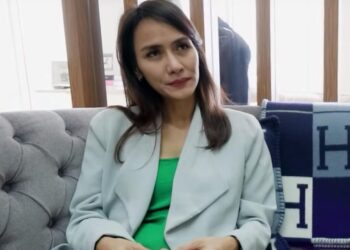 Perjuangan-panjang-Wenny-Ariani-ft-YouTube-Crazy-Nikmir-Real.