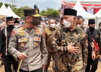 Gubernur-Buya-Mahyeldi-bersama-Kapolda-Sumbar-Teddy-Minahasa-foto-Ist