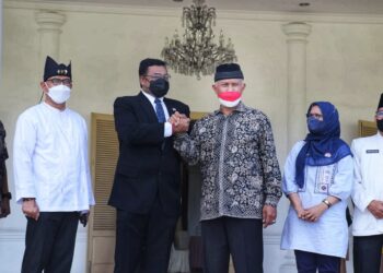 Buya-Mahyeldi-menerima-Konjen-India-Subham-Singh-foto-Ist