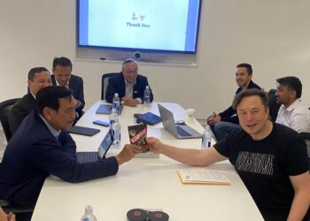 Menko-Mavers-Luhut-Binsar-Panjaitan-saat-bertemu-Elon-Musk-foto-Ist
