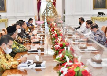 Bamsoet-Rapat-Konsultasi-antara-Pimpinan-MPR-RI-dengan-Presiden-Joko-Widodo-di-Istana-Negara-Kamis-foto-Ist