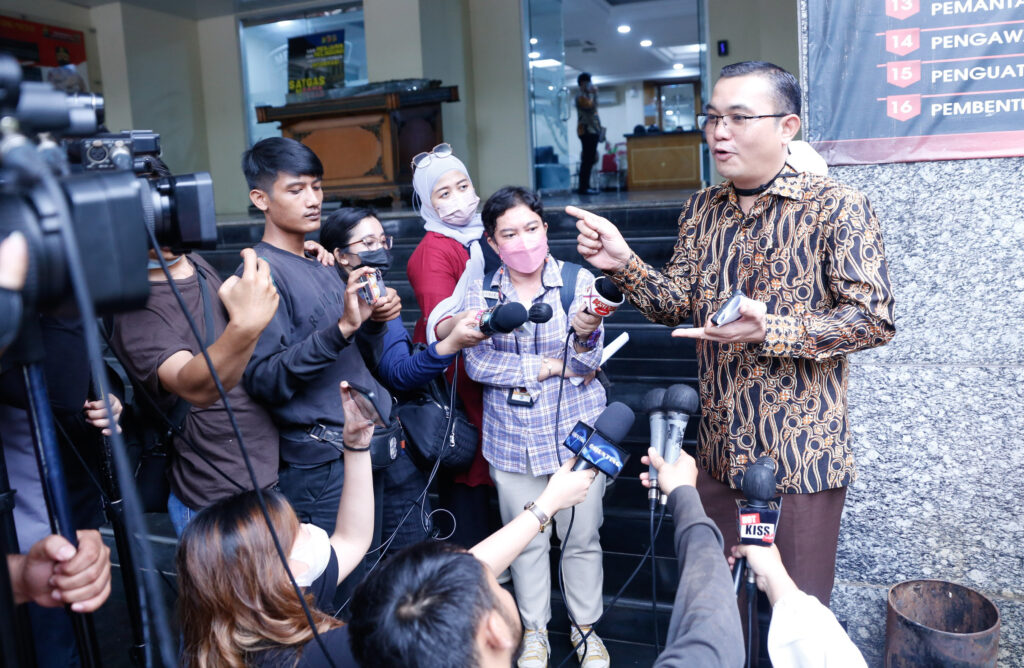 Ruben-Jeffry-Siregar-SH.-MH-kuasa-hukum-Nirina-Zubir-foto-Ist