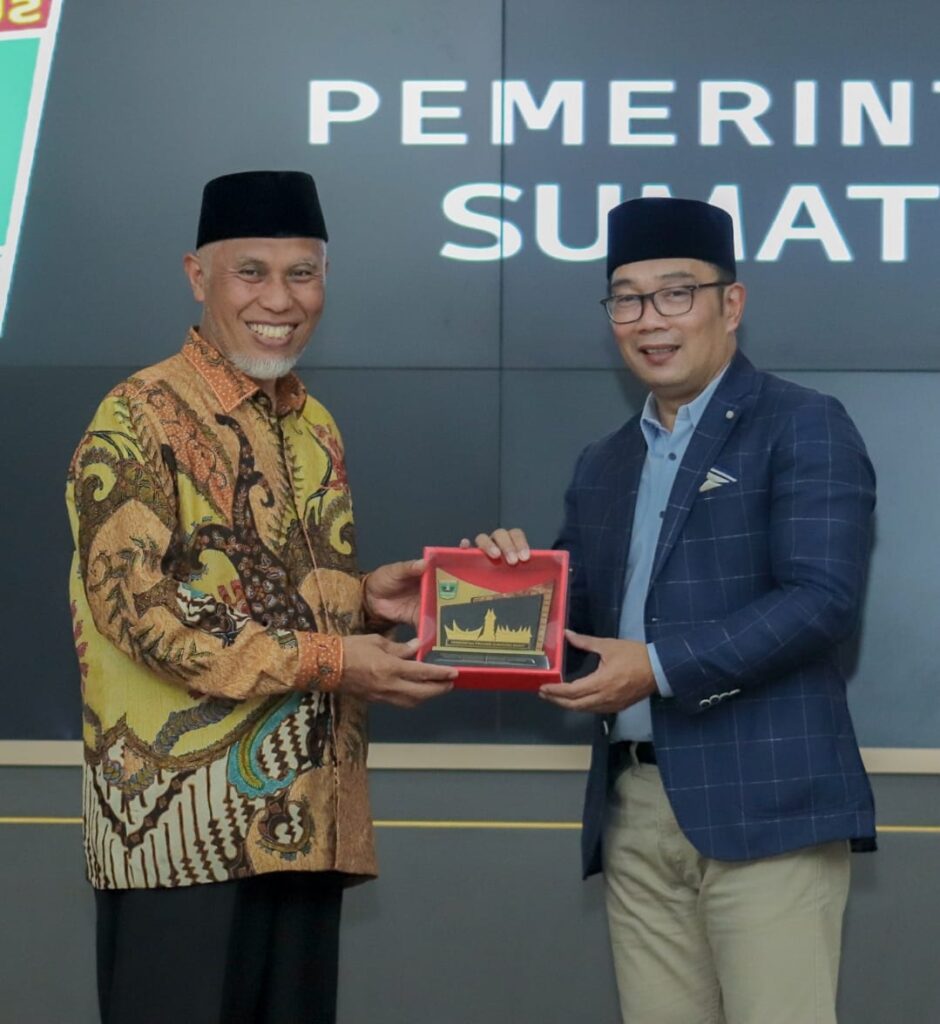 Gubernur-Jawa-Barat-Ridwan-Kamil-mengajak-Gubernur-Sumatera-Barat-kerja-sama-meningkatkan-perdagangan-ft-Ist