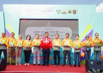 Luhut-Binsar-Pandjaitan-Ketua-Umum-Persatuan-Atletik-Seluruh-Indonesia-PB-PASI-bersama-Frisian-Flag-belum-lama-ini-ft-Ist-