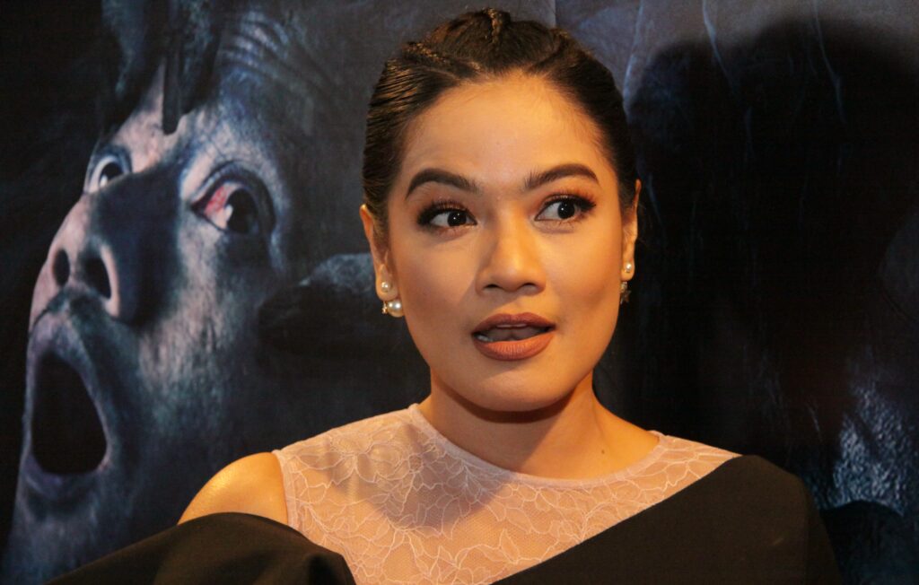 Titi-Kamal-by-kicky-herlambang