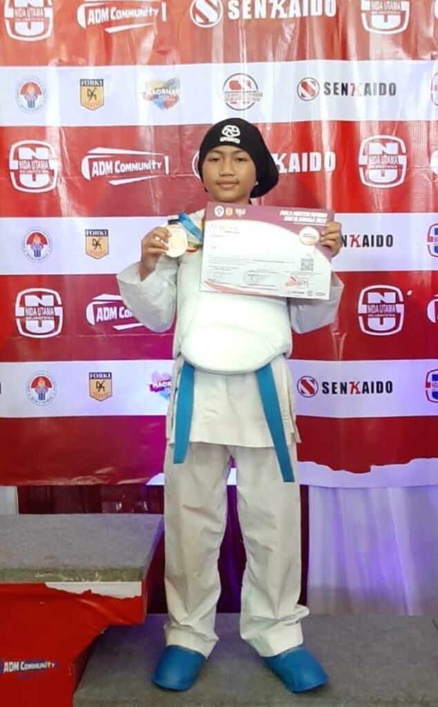 rinjani-raih-perunggu.