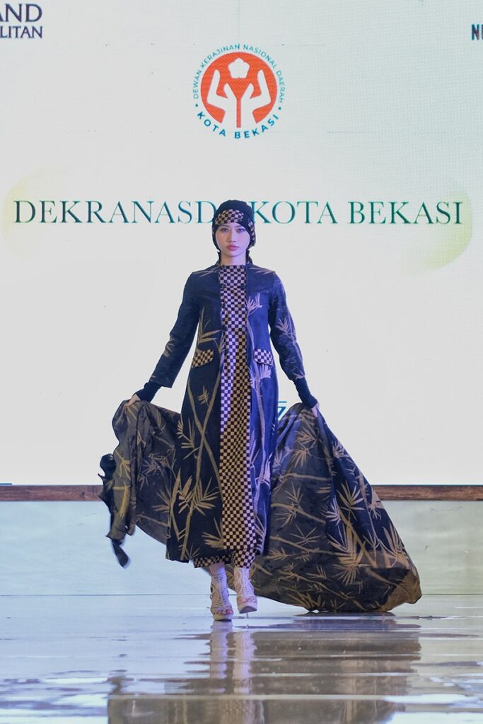 Pesano-Batik-Nina-Nugroho-terbaru-ft-ist