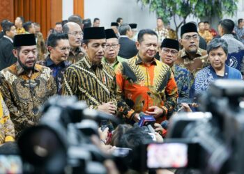 Presiden-Jokowi-saat-menghadiri-peringatan-Hari-Konstitusi-sekaligus-Hari-Ulang-Tahun-Ke-78-Majelis-Pemusyawaratan-Rakyat-Republik-Indonesia-MPR-RI-yang-digelar-di-Gedung-MPR-RI