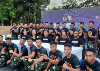 Wadan-Kormar-Brigjen-TNI-Mar-Suherlan-SE-MM.-Brigjen-Umar-Farouq-Danpasmar-1-Wadan-denjaka-Letkol-Alim-Firdaus-dan-peserta-MMA-foto-Cakraline