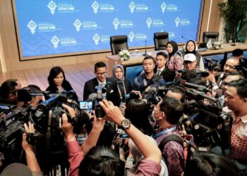 Sandiaga-Uno-di-acara-AIS-Forum-2023-mengundang-partisipasi-dari-51-negara-pulau-dan-kepulauan-di-seluruh-dunia-foto-Humas