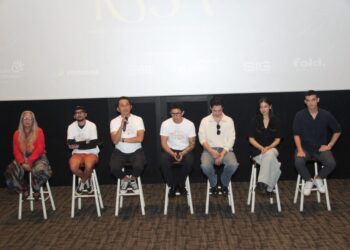 Hanung-Bramantyo-Arsa-Singgih-dan-pemain-film-Rahasia-Rasa-foto-Kiki