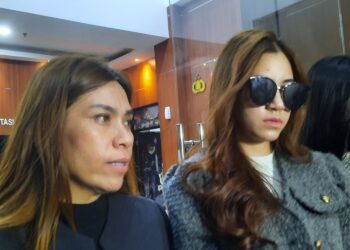 Rinoa-Aurora-Senduk-bersama-kuasa-hukum-Yuliana-Assad-SH-foto-Cakraline