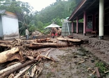 Desa-Langgai-Pesisir-Selatan-pasca-banjir-dan-tanah-longor-ft-BPBD