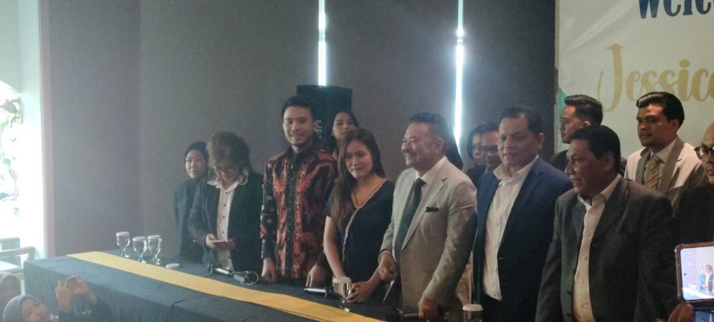 Jessica-Wongso-bersama-tim-kuasa-hukum-foto-Ist