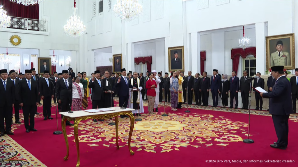 Presiden-Prabowo-Subianto-lantik-Sekretaris-Kabinet-dan-Wakil-Menteri-di-Istana-Negara