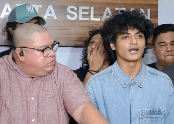 Vadel-Badjideh-didampinmgi-Razman-Arief-Nasution-dan-kawan-kawan-ft-Ist.