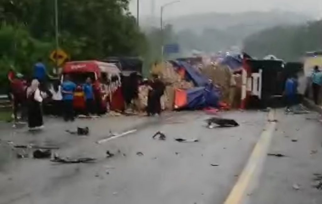 Kondisi-ruas-tol-Cipularang-KM-92