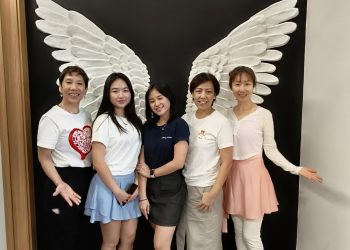 Pembukaan-Barre-Angels-dihadiri-tamu-undangan-dari-mitra-bisnis