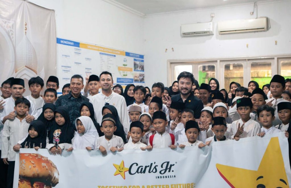 Jumat-berkah-Raffi-Ahmad-dan-Rudy-Salim-Bersama-Anak-Anak-Panti-Asuhan-di-Jakarta-Selatan