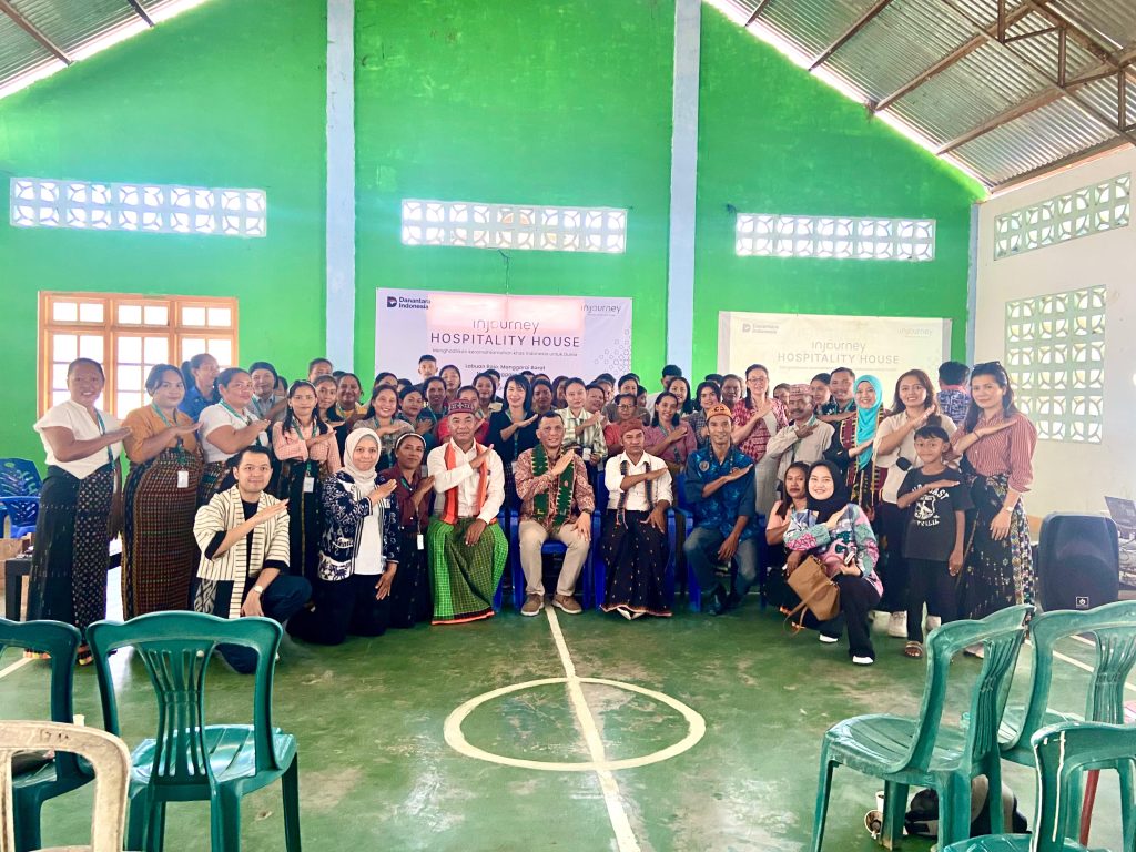 Kegiatan-Pelatihan-mencakup-empat-modul-utama-yaitu-sikap-pelayanan-yang-profesional-komunikasi-dalam-pelayanan-hospitality-communication-kebersihan-produk-dan-lingkungan