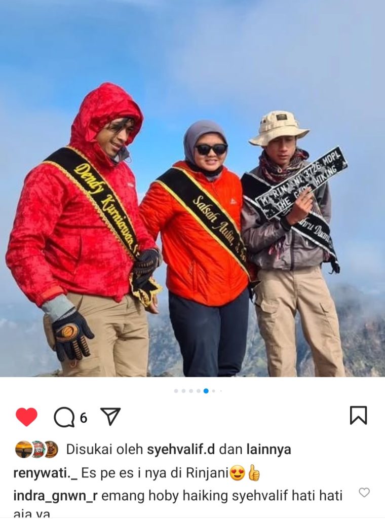 Alif-Duante-Bersama-Teman-Teman-di-Puncak-Rinjani