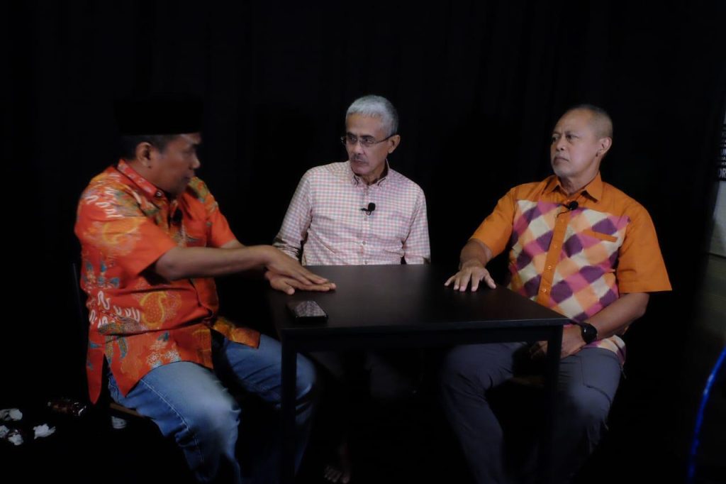Haris-Jauhari-Penasehat-AJV-Nugroho-F.Yudho-mantan-wartawan-politik-kompas-Didik-Supriyanto-mantan-wartawan-Detik-Ft-Dudut-SP
