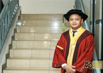 Dava-Adila-Syuaib-Wisudawan-Termuda-Fakultas-Kedokteran-Undap